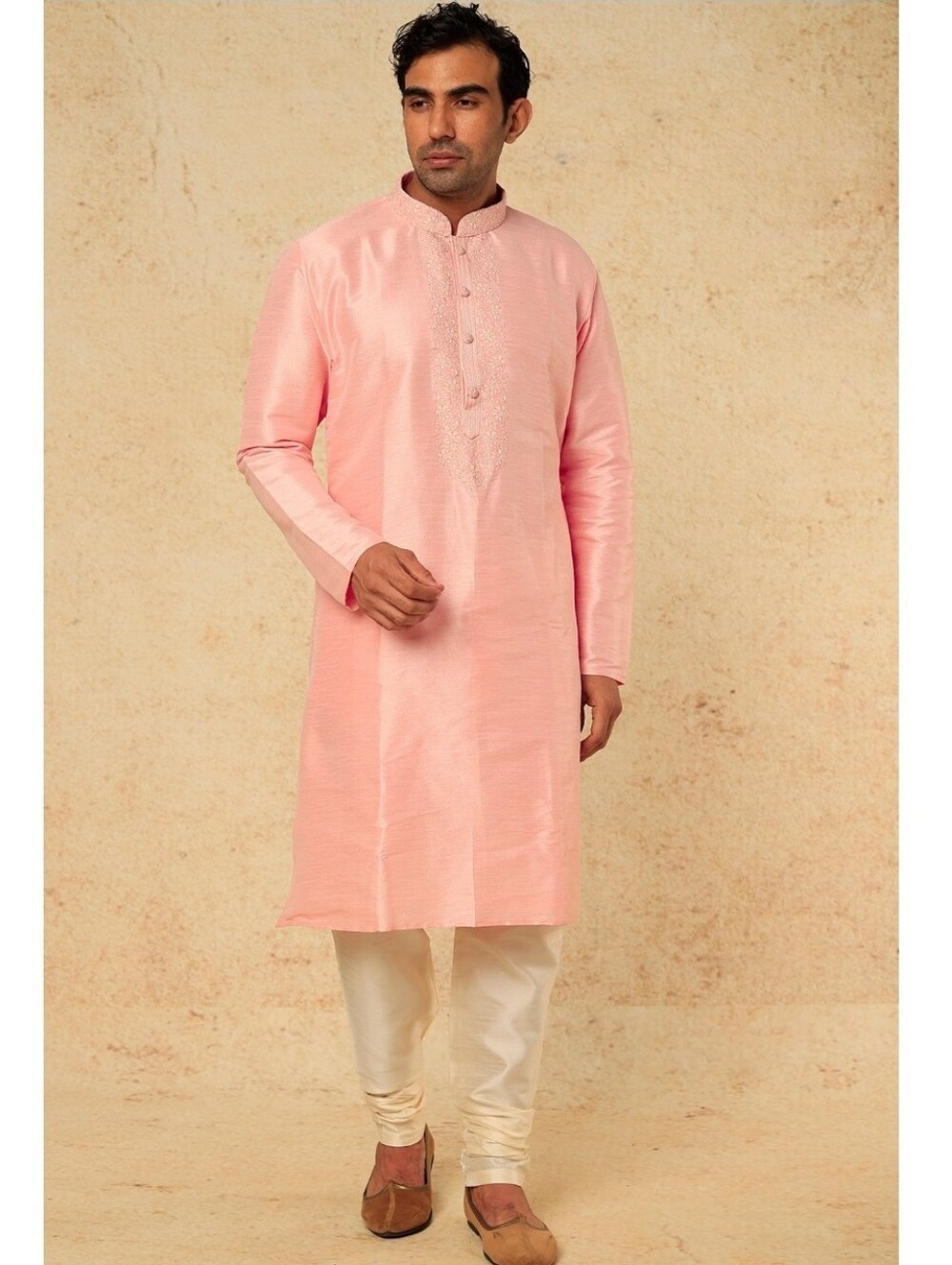 Men's Embroidered Kurta Set